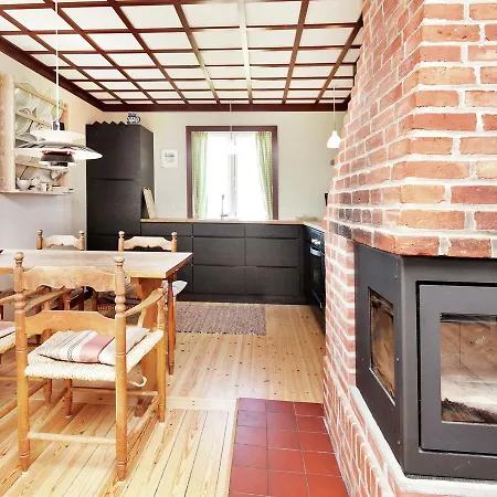 Two-bedroom Holiday In 11 Holiday home