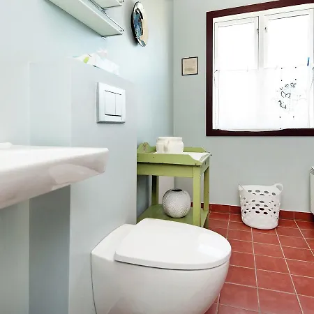 Two-bedroom Holiday In 11 Fano