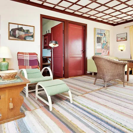 Two-bedroom Holiday In 11 Holiday home
